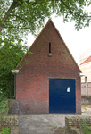 Vooraanzicht vanaf de Molenweg.
              <br/>
              Paul Paris, juni 2014